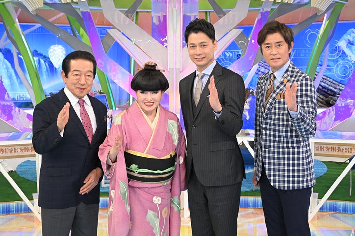 『世界ふしぎ発見！』左から草野仁さん、黒柳徹子さん、石井亮次さん、野々村真さん