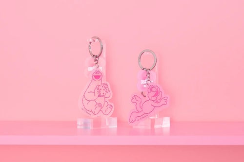 画像集】エルモやクッキーモンスターが全身ピンクに。セサミの新グッズ