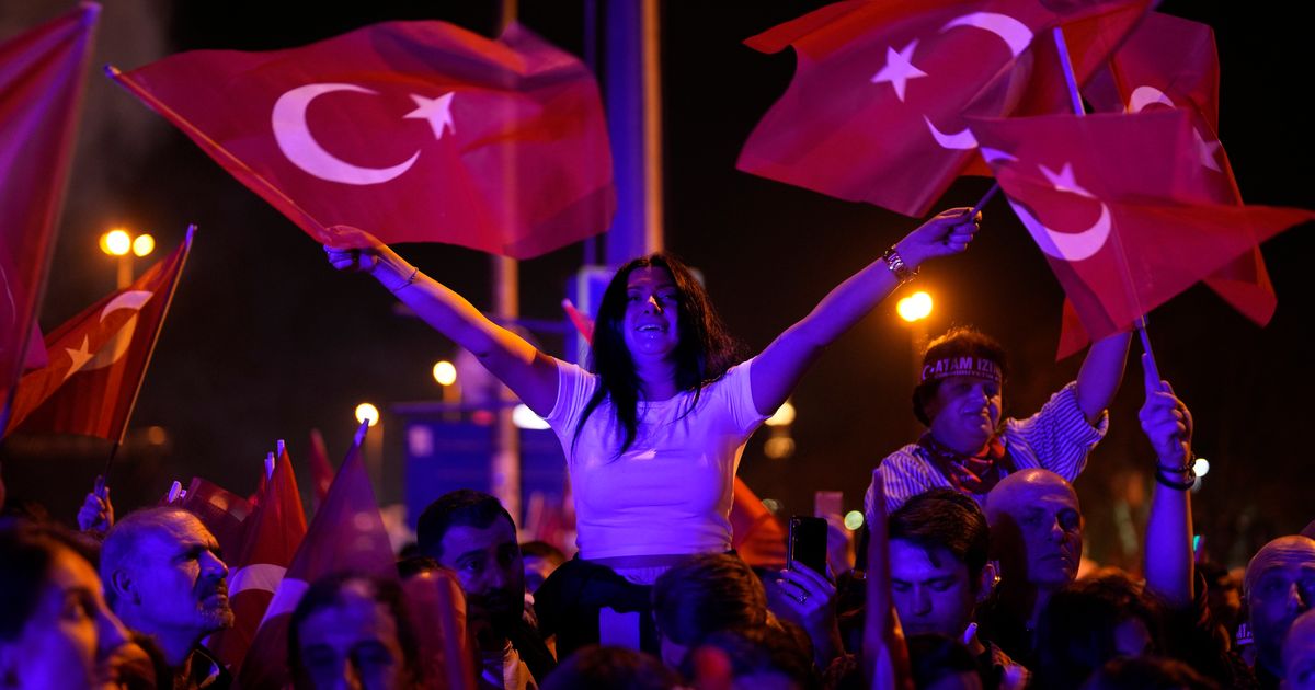 Face au revers d’Erdogan en Turquie, l’opposition réalise d’énormes gains aux élections locales