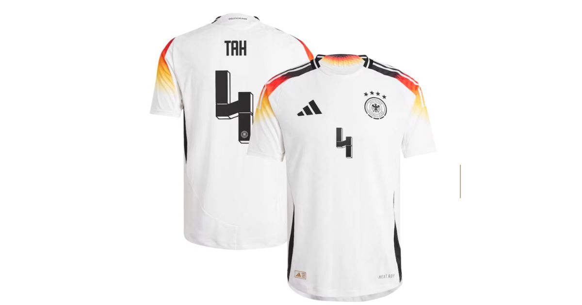 サッカードイツ代表の背番号「44」ユニフォームが販売中止に。ナチス 