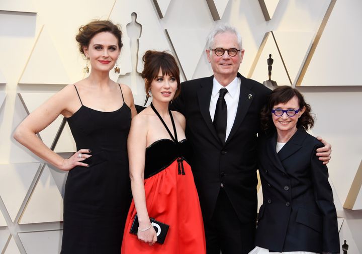 Emily Deschanel, Zooey Deschanel, Caleb Deschanel and Mary Jo Deschanel at the 2019 Oscars