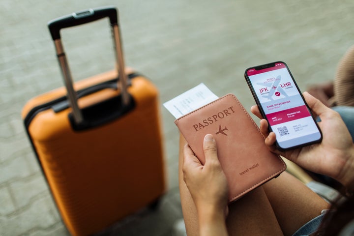 「アレ」を送信すると飛行機の情報が瞬時にわかる。元航空会社職員が明かしたハックが大反響 | ハフポスト LIFE