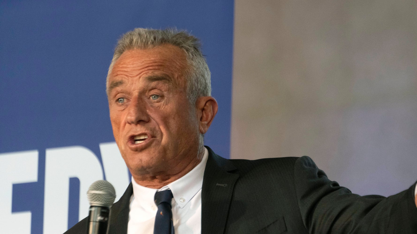 RFK Jr. Campaign Laments Plight Of Jan. 6 ‘Activists,’ Before Calling Remarks An ‘Error’ (huffpost.com)