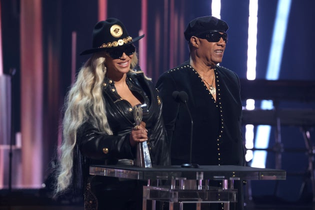 Beyoncé and Stevie Wonder onstage during the 2024 iHeartRadio Music Awards