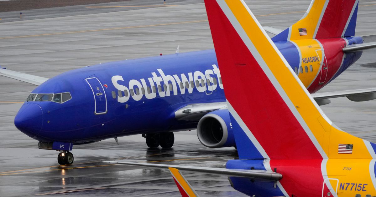 Southwest Flight Returns to Denver Airport After Engine Cowling Falls Off During Takeoff
