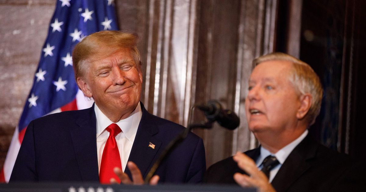 Donald Trump Feuds With GOP Supporter Lindsey Graham Over Abortion