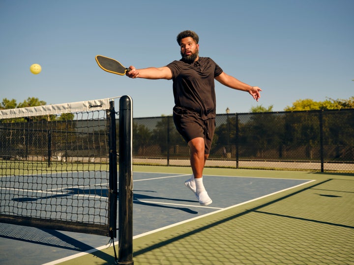 "Ich spiele Pickleball!" Ein anderer Leser sagte. "Es ist demütigend, wieder ein Anfänger in etwas zu sein, und aufregend, mich körperlich herauszufordern."