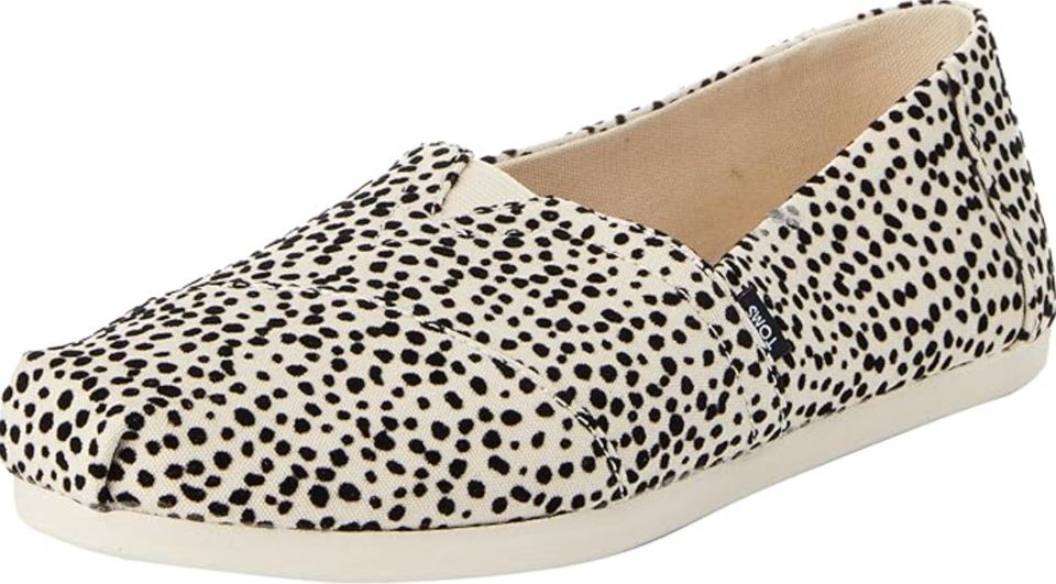 13 Women Slip-on Shoes That Are Actually Supportive 