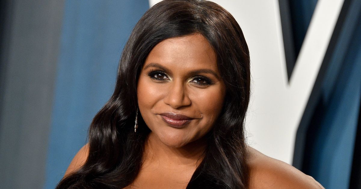 Mindy Kaling Jokes She Met 'My Friend's Husband' In Hilarious Pic With Prince Harry