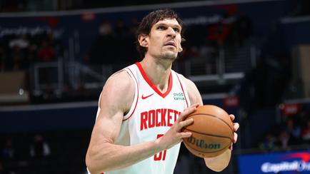 Boban Marjanović Purposely Misses Free Throw For The Most Charming Reason