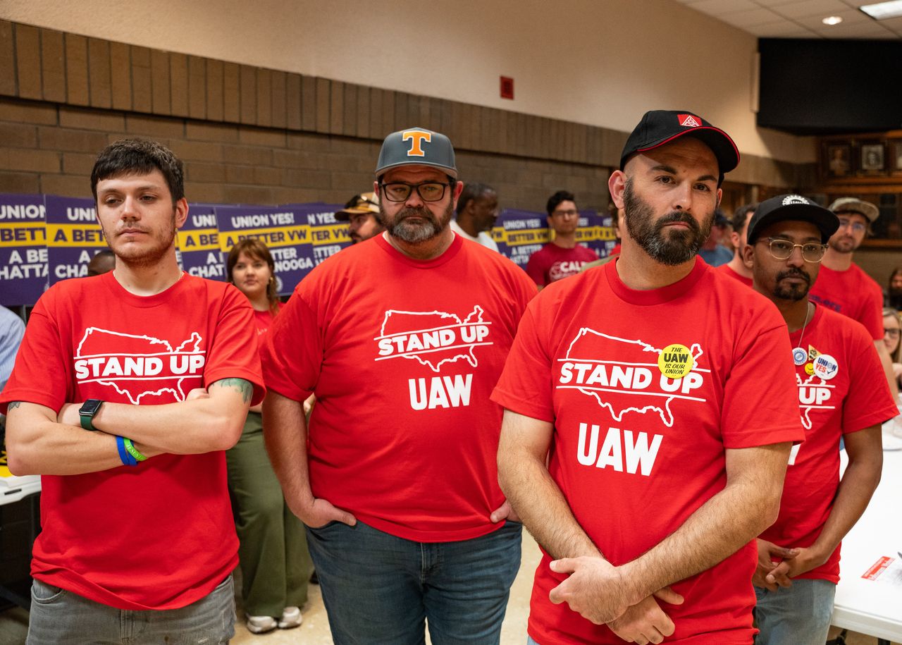 Union supporters spent the final days and weeks of the campaign trying to rally support among co-workers.
