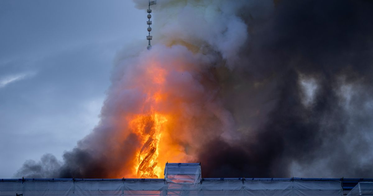 Fire Rages Through Copenhagen's 17th-century Old Stock Exchange 