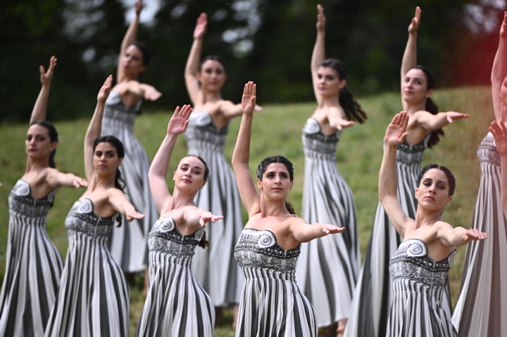 ΤΕΛΕΤΗ ΑΦΗΣ ΤΗΣ ΟΛΥΜΠΙΑΚΗΣ ΦΛΟΓΑΣ ΤΩΝ ΟΛΥΜΠΙΑΚΩΝ ΑΓΩΝΩΝ "ΠΑΡΙΣΙ 2024" (ΒΑΣΙΛΗΣ ΒΕΡΒΕΡΙΔΗΣ / MOTION TEAM)