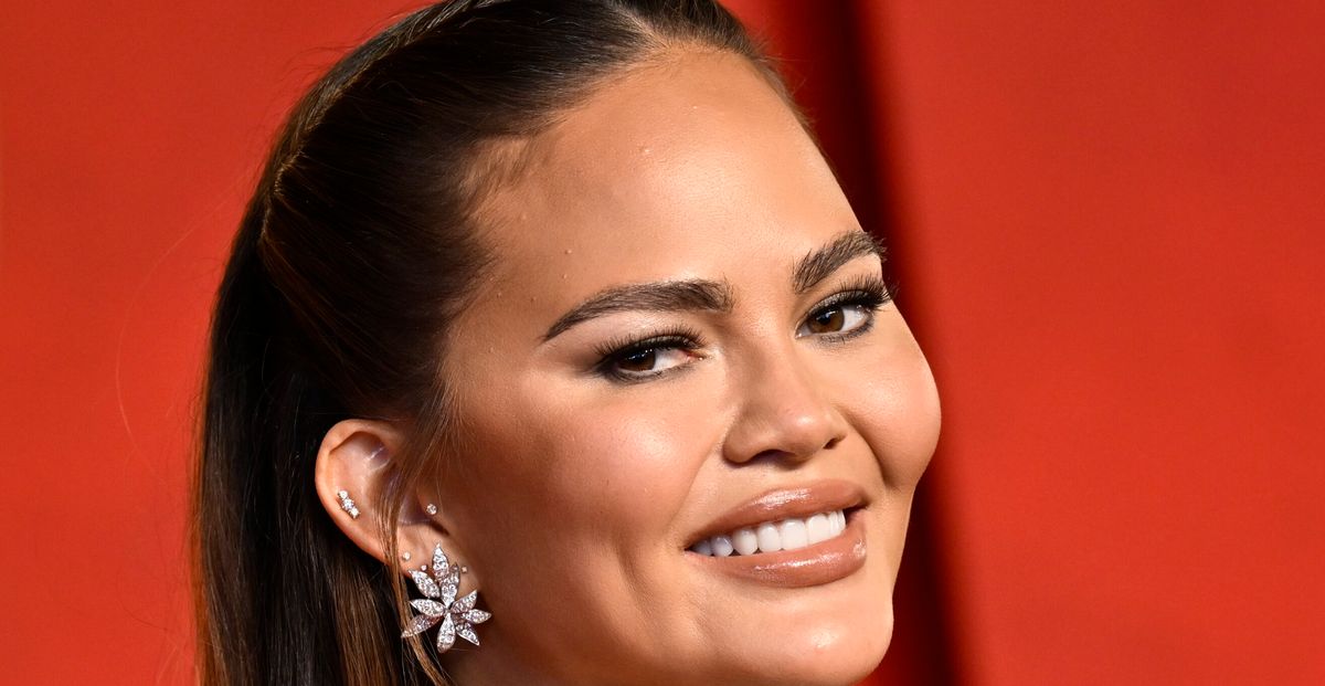 Chrissy Teigen Responds To Critic Who Said She Has Kids 'To Stay Relevant'