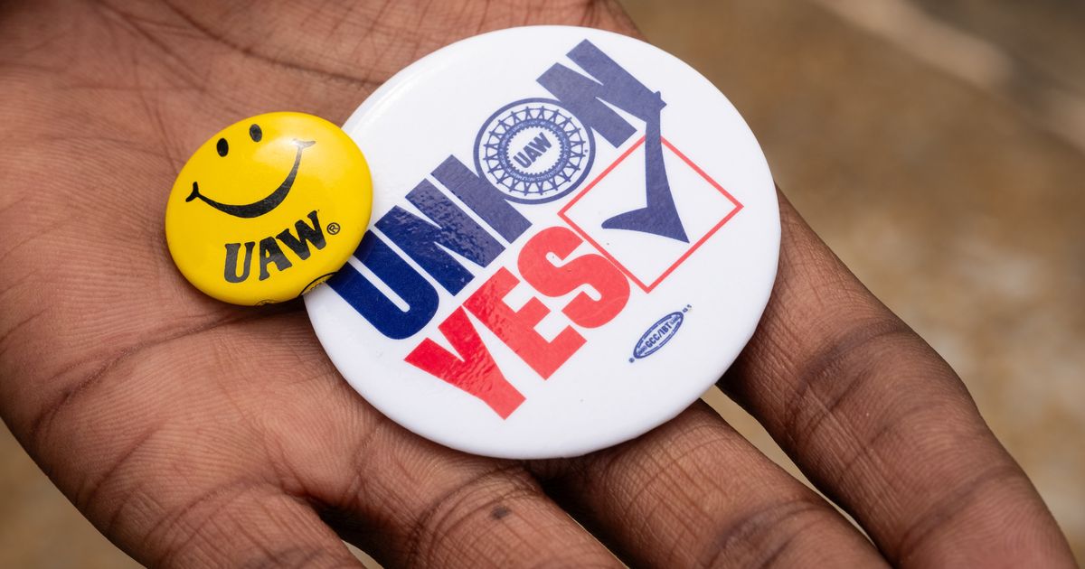 Tennessee Volkswagen Workers Join UAW In Historic Labor Win