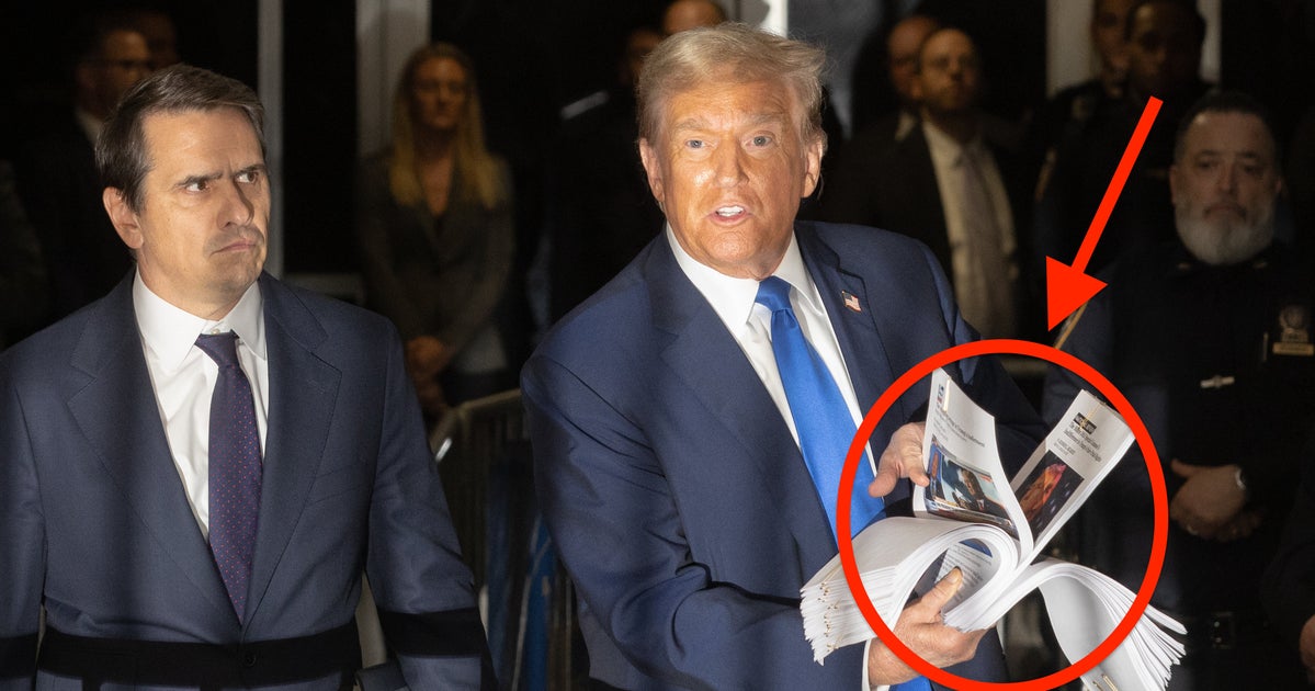 Donald Trump's Latest Courthouse Stunt Is Utterly Shredded Online