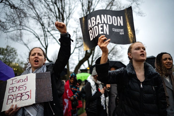 WASHINGTON, DC - APRIL 2: Pro-Palestinian demonstrators call for a ceasefire in Gaza during a protest as part of the "People's White House Ceasefire Now Iftar" outside the White House on April 2, 2024 in Washington, DC. President Joe Biden downsized the traditional Ramadan event at the White House after invitations were declined by several Muslim American community leaders over the Biden administration's support for Israel's offensive in Gaza. (Photo by Kent Nishimura/Getty Images)