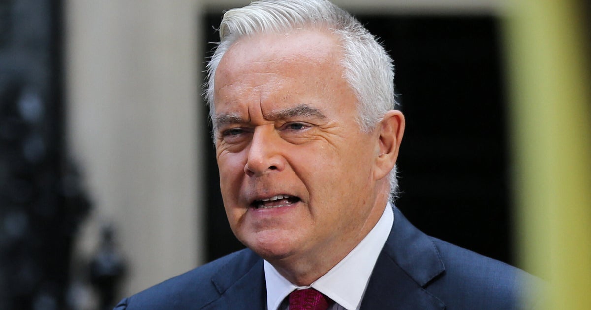 Huw Edwards Resigns From BBC 'On The Basis Of Medical Advice' - Vimarsana News