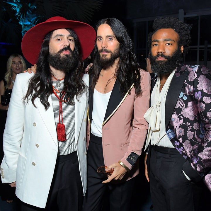 Alessandro Michele, Jared Leto und Donald Glover, alle in Gucci gekleidet, tragen bei der LACMA Art + Film Gala 2019 in Los Angeles, Kalifornien, sehr lange Bärte.