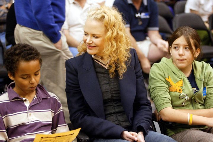 Kidman with her children Connor (left) and Isabella (right) at a Los Angeles Lakers game in 2004.
