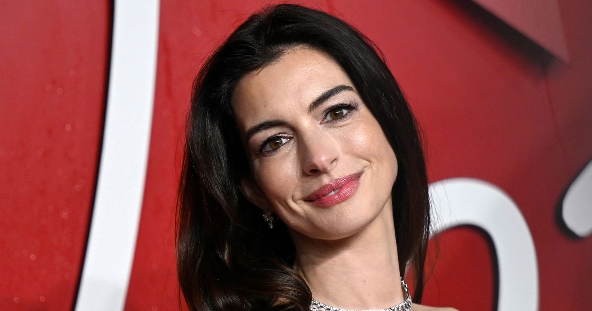 Anne Hathaway Sheds Light On Her Relationship With Alcohol Now