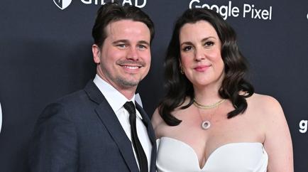 Melanie Lynskey Shares Funny Reason Why Jason Ritter's Proposal Was 'So Confusing'