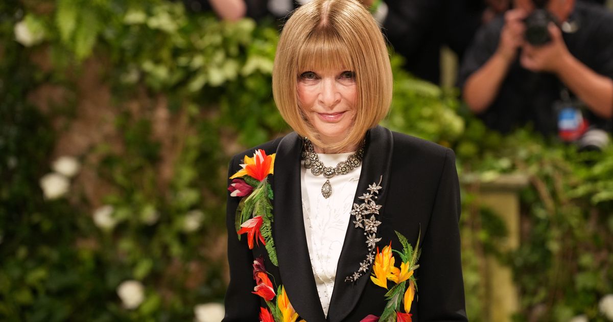 Here's How Celebrities Actually Get Met Gala Tickets, And It's Not Even ...