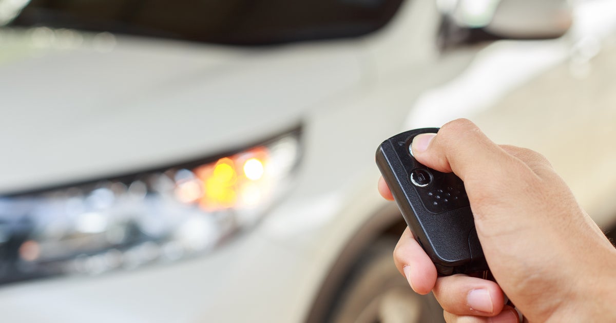 車のドアが開かない…スマートキーの電池切れ、警視庁の解錠方法に「感動」