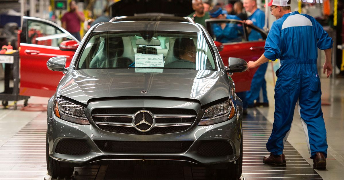 Mercedes-Benz Exec Implores Workers Ahead Of Union Vote: ‘Give Me A Chance’