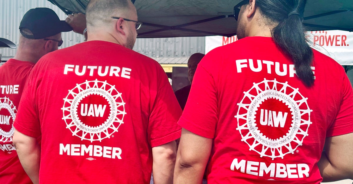 Mercedes-Benz Workers In Alabama Reject Union