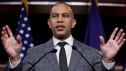 Hakeem Jeffries Calls Out Samuel Alito For 'Sympathizing' With Jan. 6 Rioters