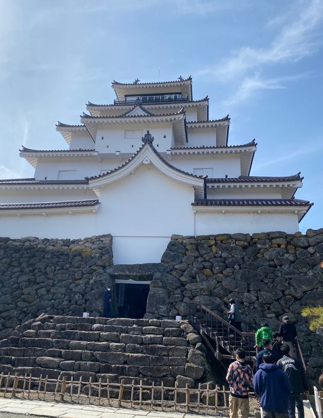 観光スポットとしても有名な「鶴ヶ城」