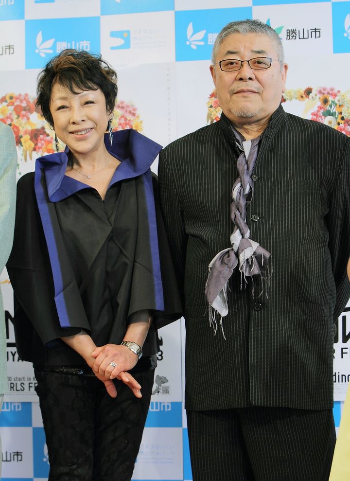 中尾彬さん（右）と妻の池波志乃さん