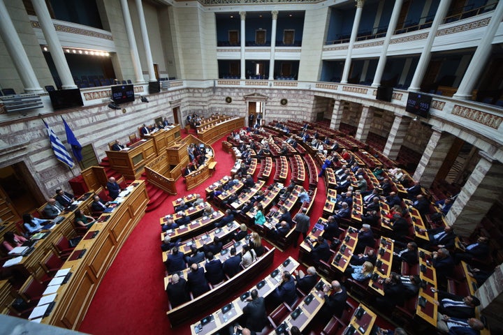 Συζήτηση για την αντιμετώπιση της ακρίβειας θα διεξαχθεί σήμερα στη Βουλή