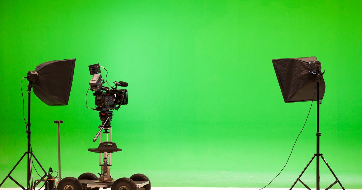 People Are Just Realising Why Green Screens In Film and TV Are Green - Vimarsana News