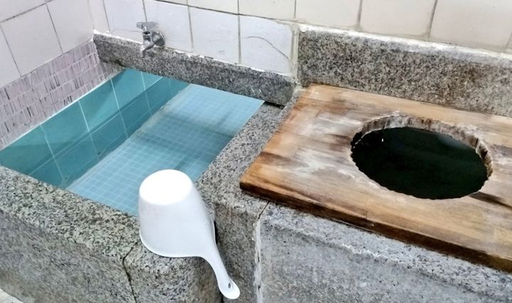 万代湯の水鉢と湯鉢