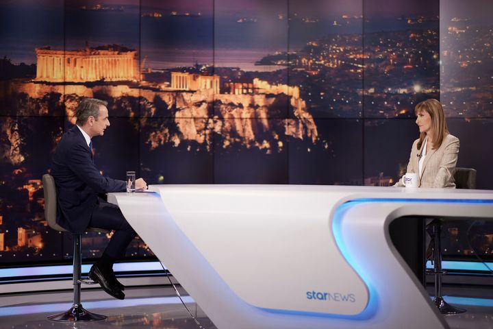 Στιγμιότυπο από την συνέντευξη του πρωθυπουργού στη Μάρα Ζαχαρέα