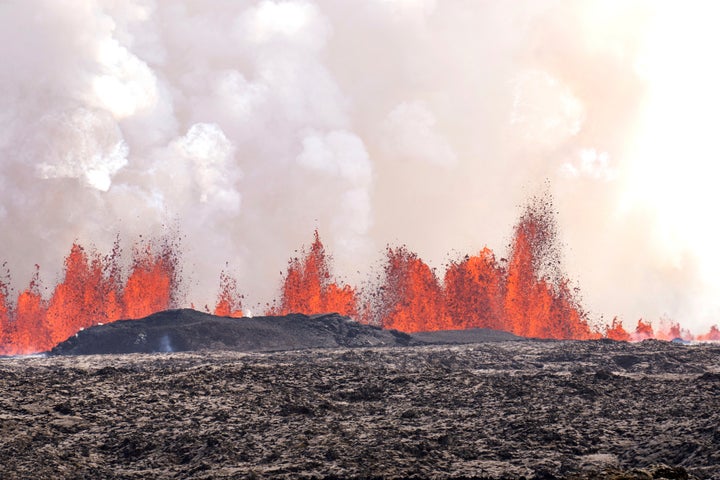 Iceland Volcano Spews Pink Streams Of Lava Towards Evacuated City Iceland Volcano Spews Pink Streams Of Lava Towards Evacuated City