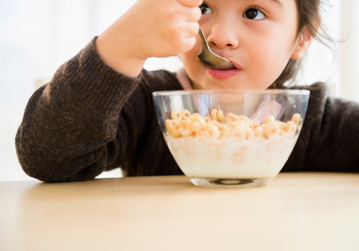 The American Academy of Pediatrics, has found that kids eating breakfast learn better at school, have fewer behavior issues, and buck the teen obesity trend by maintaining a healthy weight.