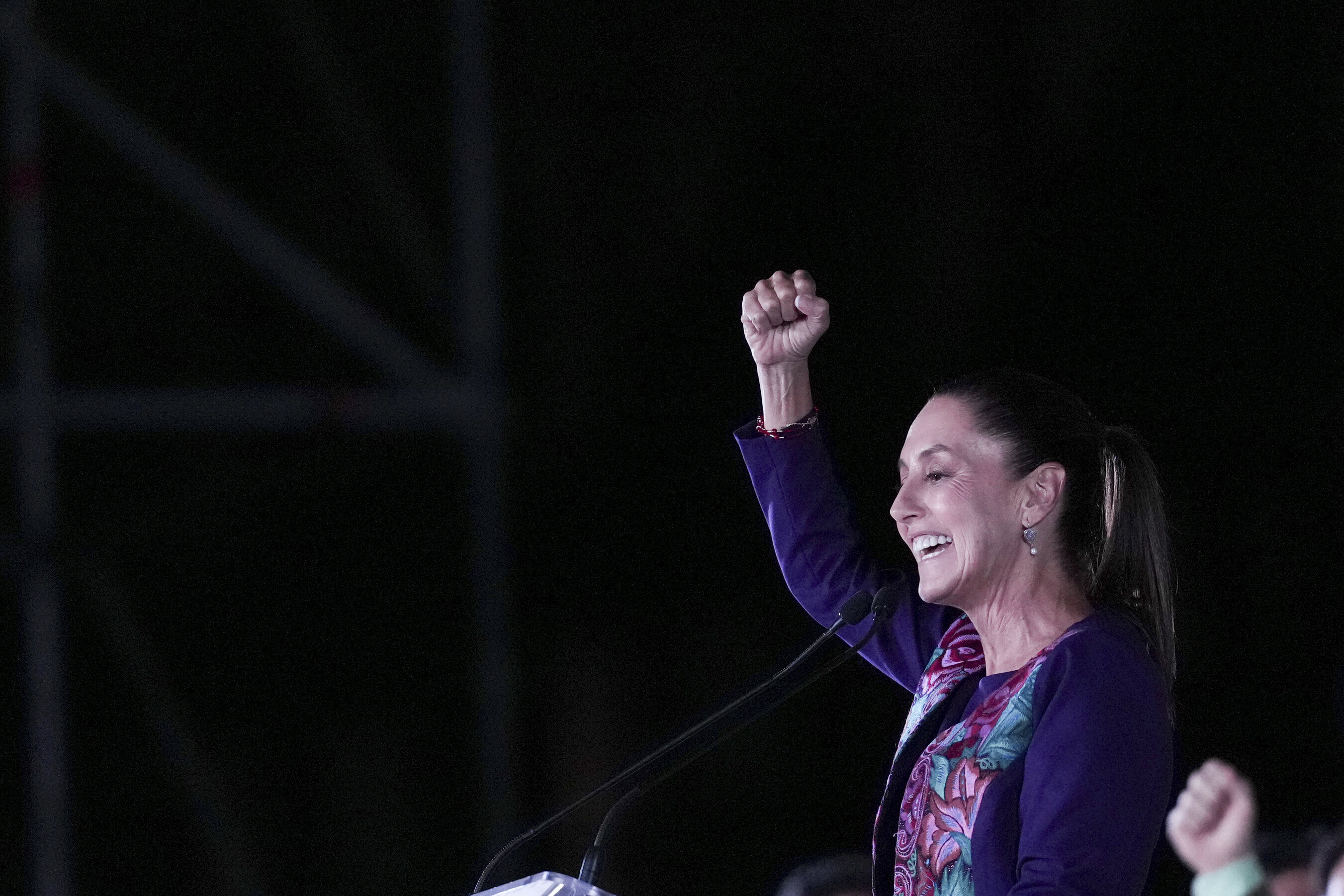 Claudia Sheinbaum Hace Historia Como Primera Mujer Electa Presidenta En ...