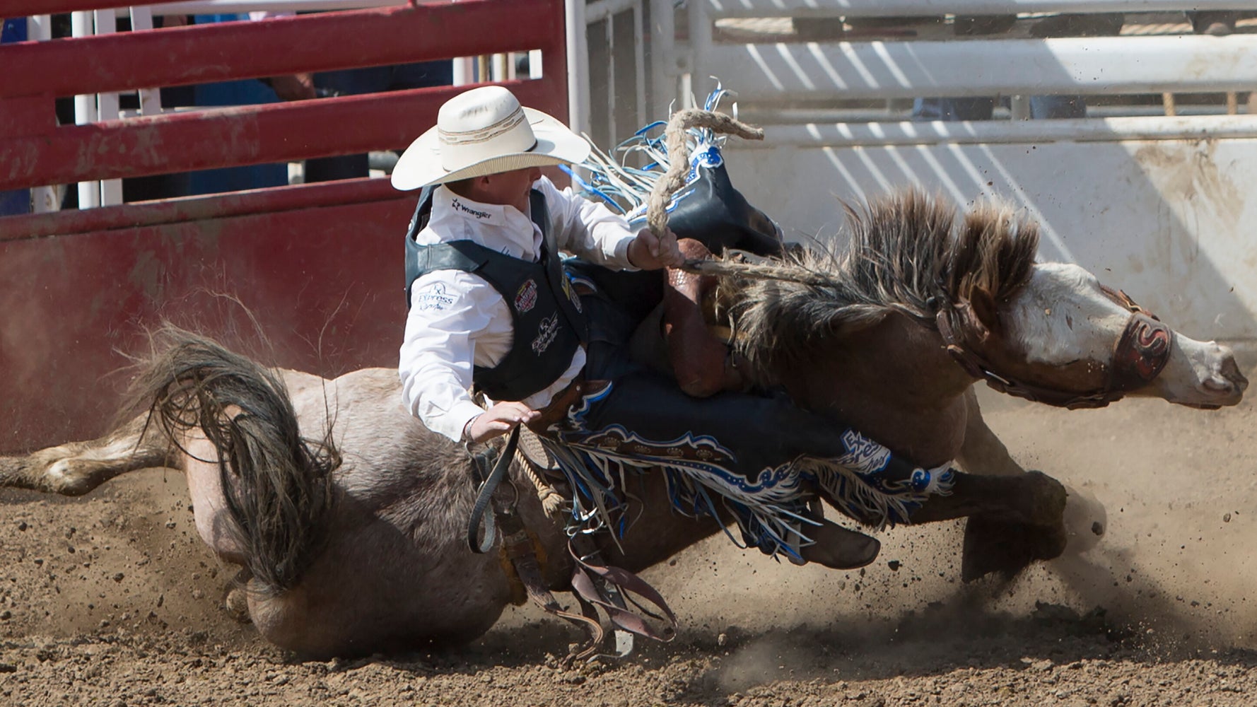 Rodeo Star Spencer Wright's 3-Year-Old Son Dead After Tragic Utah Accident  | HuffPost Entertainment