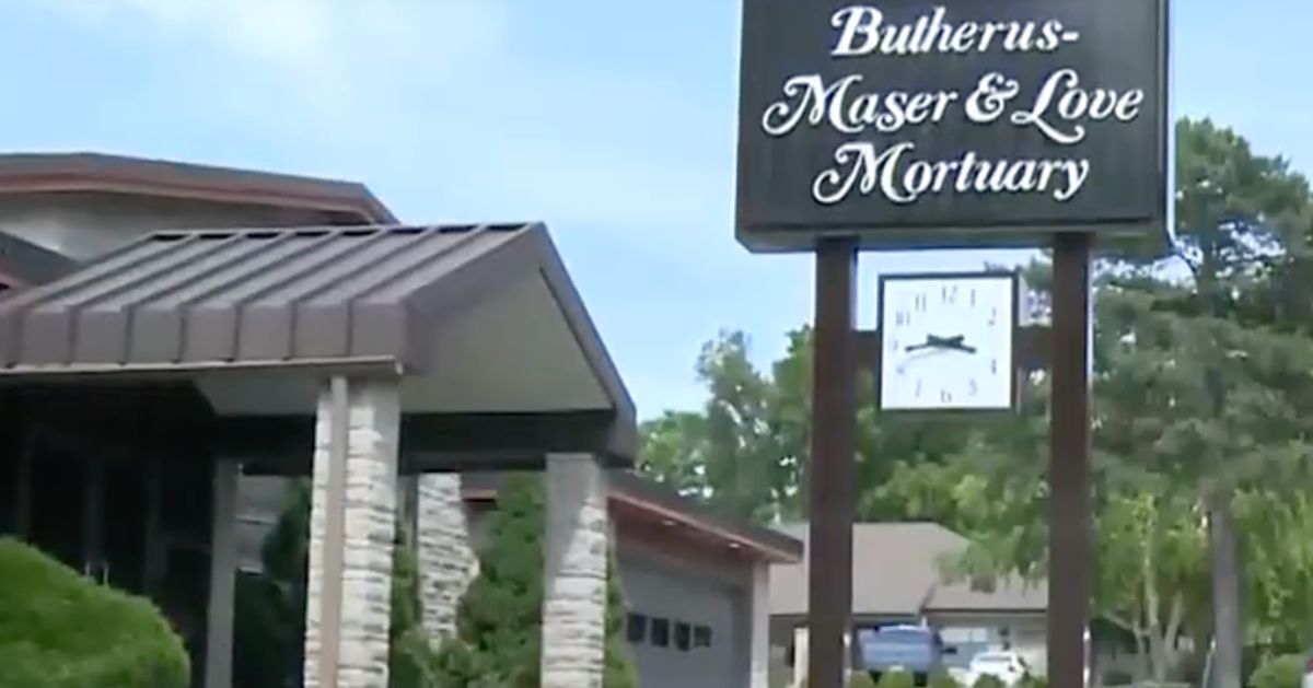 Nebraska Woman Pronounced Dead At Nursing Home Still Alive At Mortuary