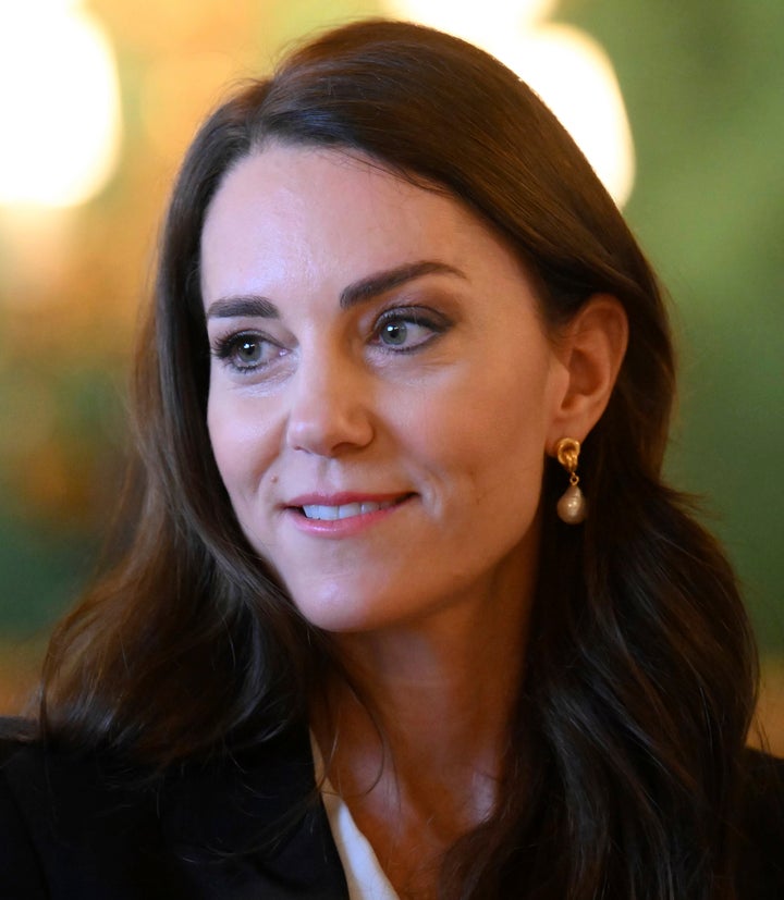 Kate Middleton Sends Letter With ‘Apologies’ For Lacking Army Occasion Kate Middleton Sends Letter With ‘Apologies’ For Lacking Army Occasion