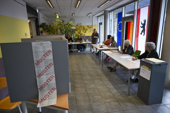 Εκλογικό κέντρο στο Βερολίνο 09 Ιουνίου 2024.