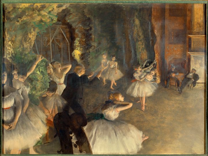 «Πρόβα μπαλέτου στη σκηνή», περ. 1874, ένα από τα διασημότερα έργα του Εντγκάρ Ντεγκά (Photo by: Christophel Fine Art/Universal Images Group via Getty Images)