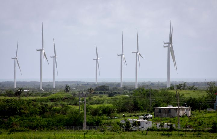 Der Windpark bleibt am 20. September 2022 in Santa Isabel, Puerto Rico, stillgelegt.  Nachdem Hurrikan Fiona diese Karibikregion heimgesucht hatte, kam es auf der Insel zu einem allgemeinen Stromausfall.