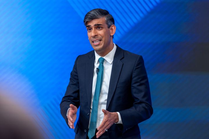 Rishi Sunak Faces Setback As NHS Waiting Lists Grow | HuffPost UK Politics