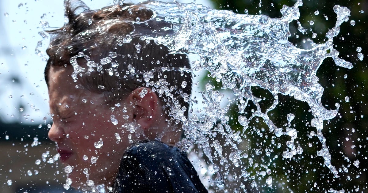 Heatwaves For Millions And Snow In The Rockies As Chaotic Weather Sweeps U.S. (huffpost.com)