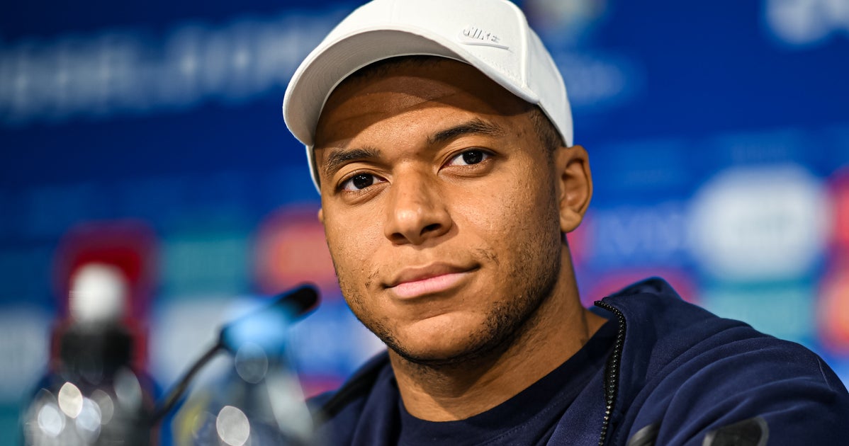 France Soccer Star Kylian Mbappé Warns Of 'Extremes' Amid Far-Right Election Threat