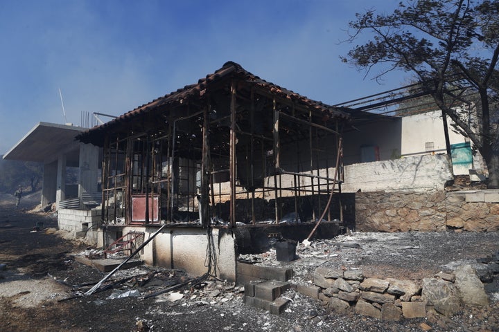 Πυρκαγιά στην λεωφόρο Βάρης - Κορωπίου, Τετάρτη 19 Ιουνίου 2024. (ΣΩΤΗΡΗΣ ΔΗΜΗΤΡΟΠΟΥΛΟΣ/EUROKINISSI)